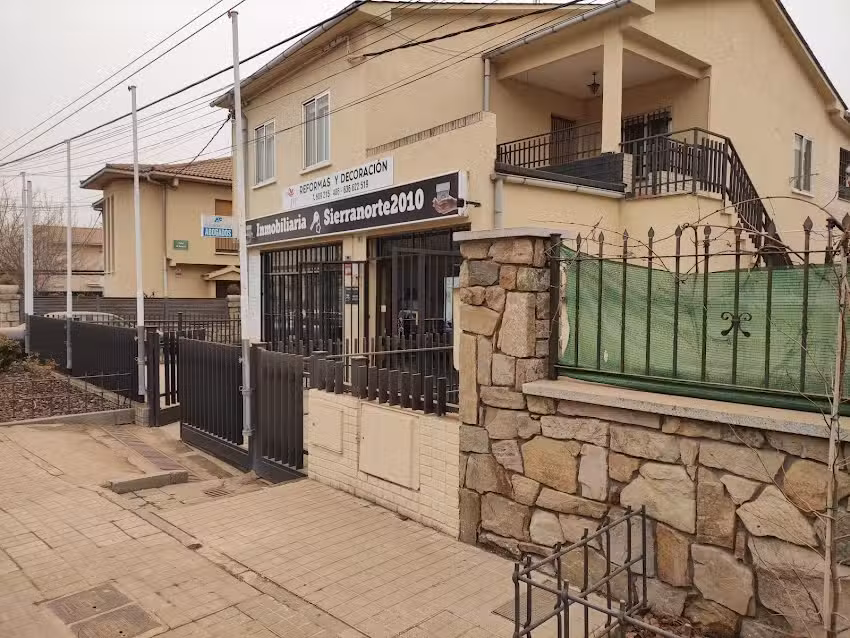 Inmobiliaria «sierranorte2010»