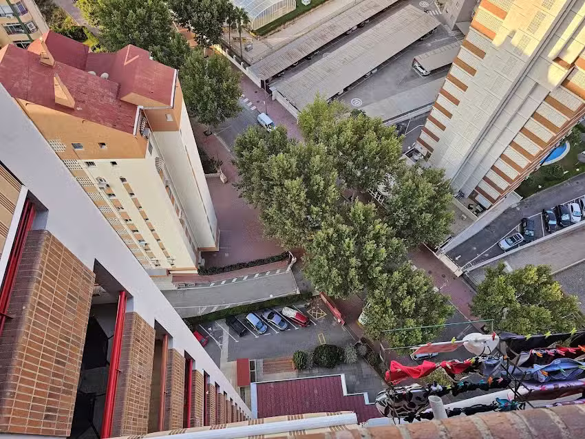 INMOBILIARIA TIFFANY ´S HOUSE en AV/ JUAN FUSTER ZARAGOZA N.º 10 LOCAL 6