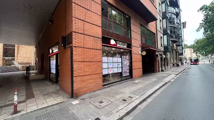 INMOBILIARIA TRAUKO CAMPO VOLANTIN