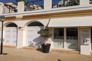 Janssens Fine Residences