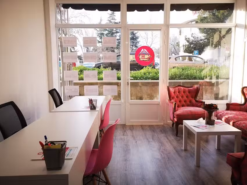 La Agencia del Barrio