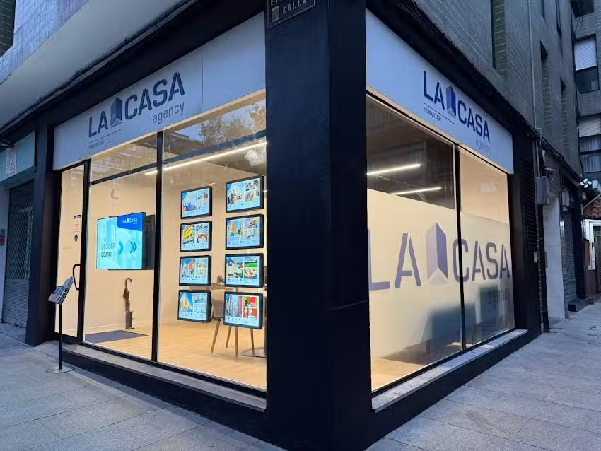 La Casa Agency | Estudio Astrabudua 2024, S.L.