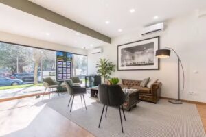 Lucas Fox — A Dils company