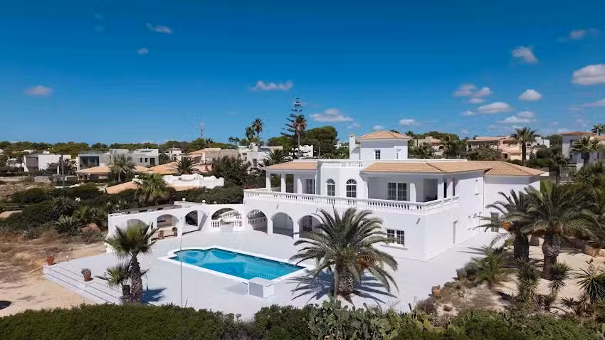 Lucas Froese Real Estate