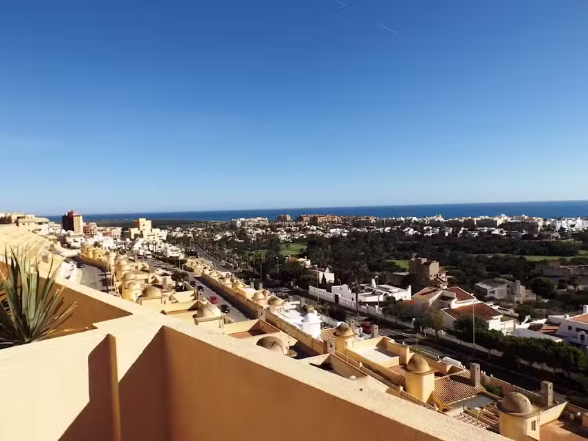 MEDITERRA Inmobiliaria en Almerimar