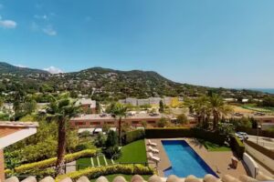 Mika Lasne – Asesor Inmobiliario / Real Estate Agent SAFTI