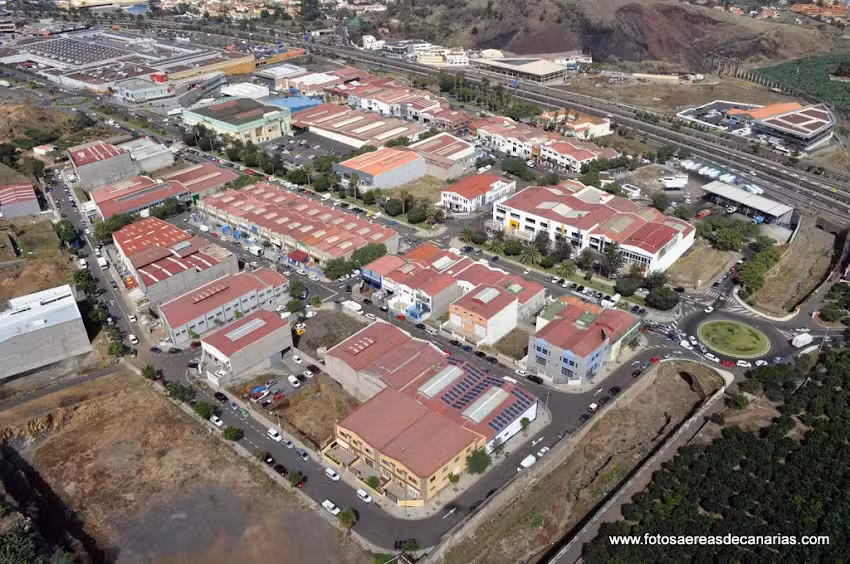 Naves Tenerife Norte Jorge González