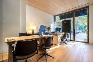 OTA COCHS, Immobiliària