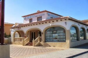 Peretó, Grupo Inmobiliario