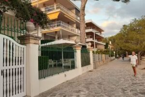 Pine walk Apartments