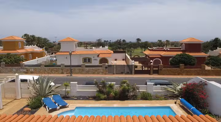 RM Property Canaries