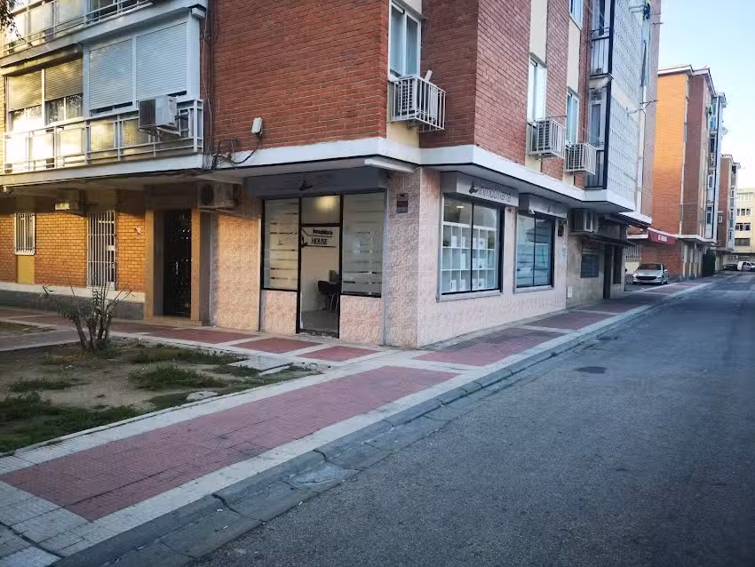 ROOM-HOUSE Inmobiliaria S.L.