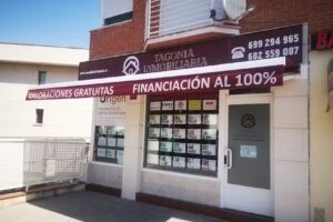 SALA DE REUNIONES – INMOBILIARIA TAGONIA