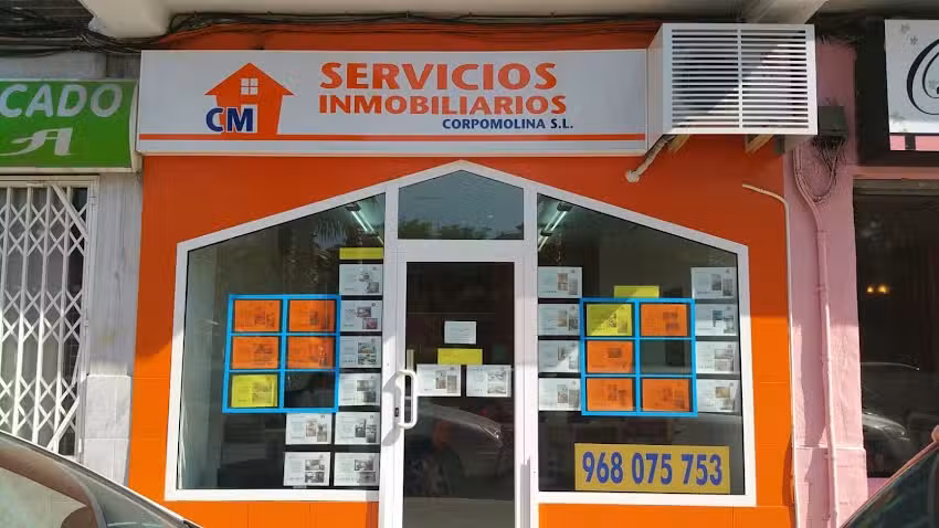 Servicios Inmobiliarios AM Corpomolina, CB.
