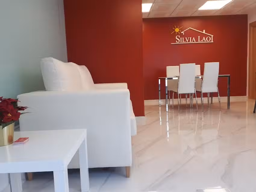 SILVIA LAO INMOBILIARIA