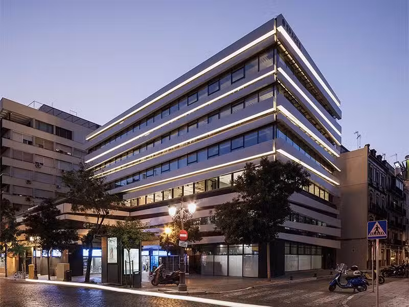 SOLID. Gestión Inmobiliaria y Arquitectura