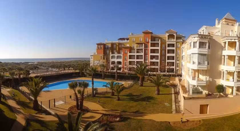 Solmares Gestión Turística Inmobiliaria/ Real Estate