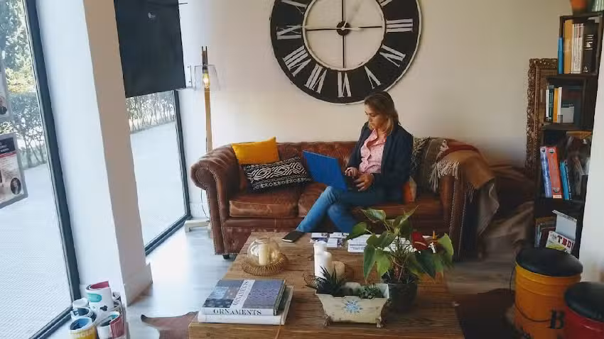 Sonia Trigueros_Consultora inmobiliaria NOOW Store Distrito