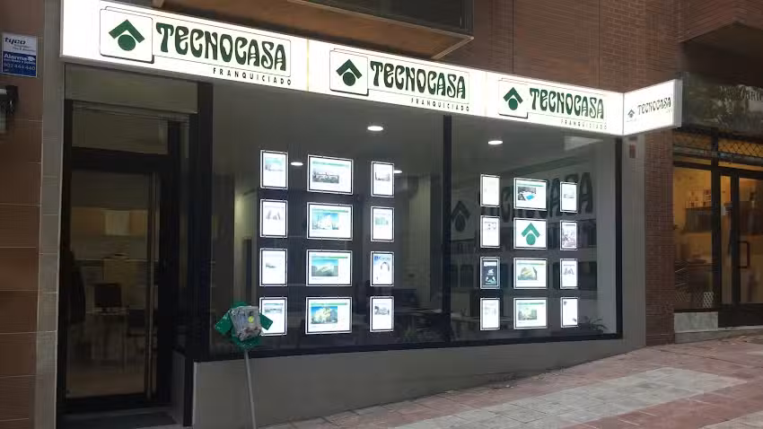 Tecnocasa agencia inmobiliaria