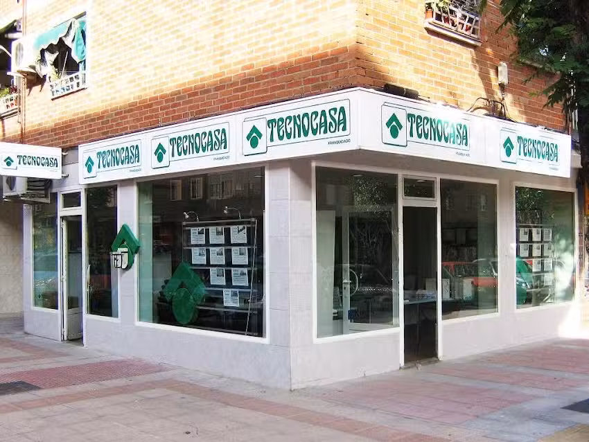 Tecnocasa agencia inmobiliaria