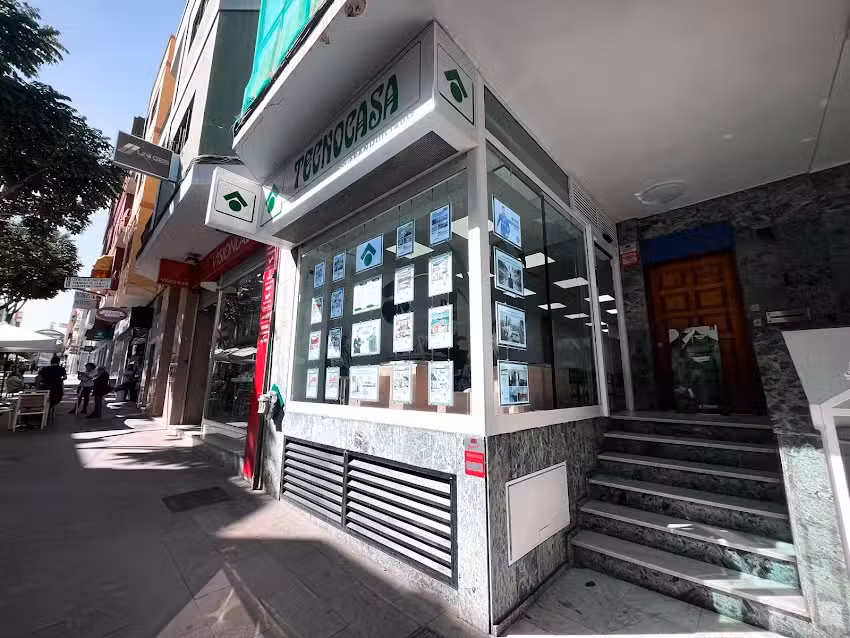 Tecnocasa agencia inmobiliaria