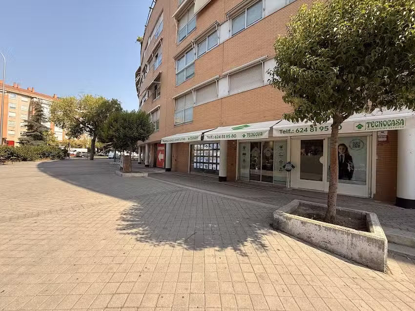 Tecnocasa Agencia Inmobiliaria