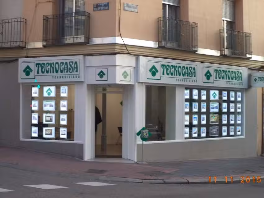 Tecnocasa agencia inmobiliaria