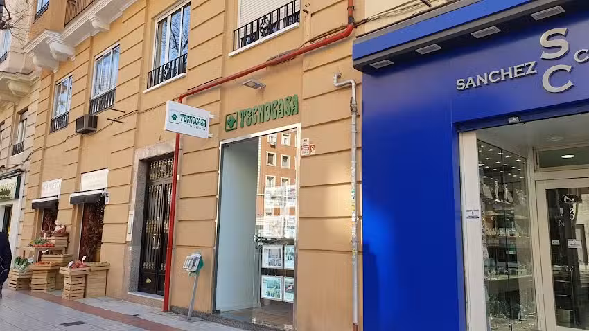 Tecnocasa agencia inmobiliaria