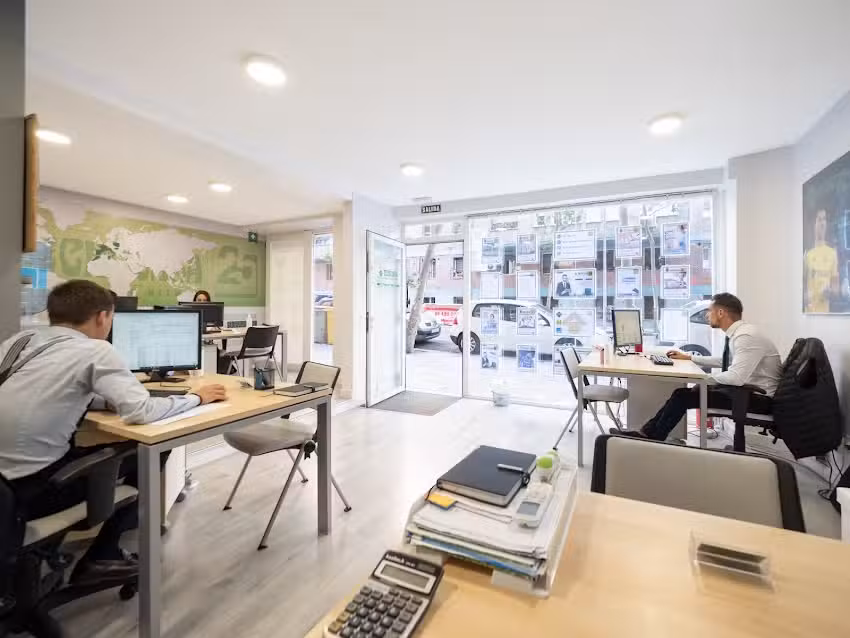 Tecnocasa agencia inmobiliaria