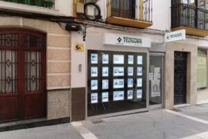 Tecnocasa agencia inmobiliaria