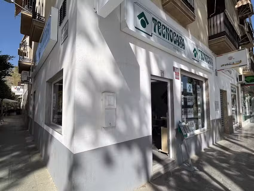 Tecnocasa agencia inmobiliaria