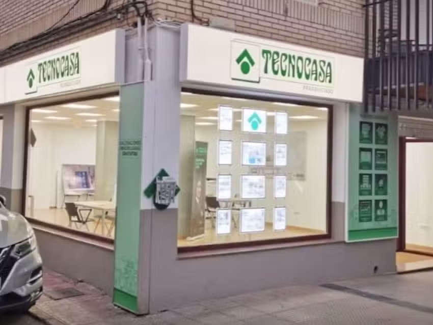Tecnocasa agencia inmobiliaria