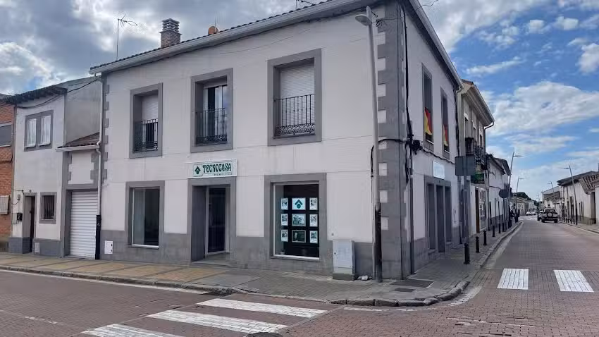 Tecnocasa agencia inmobiliaria