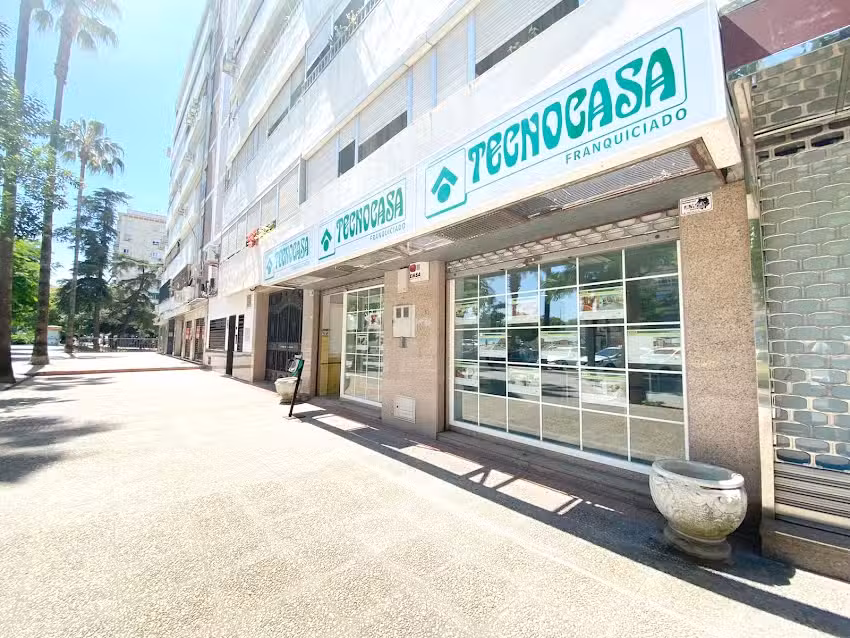 Tecnocasa agencia inmobiliaria