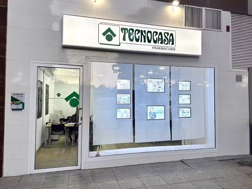Tecnocasa agencia inmobiliaria