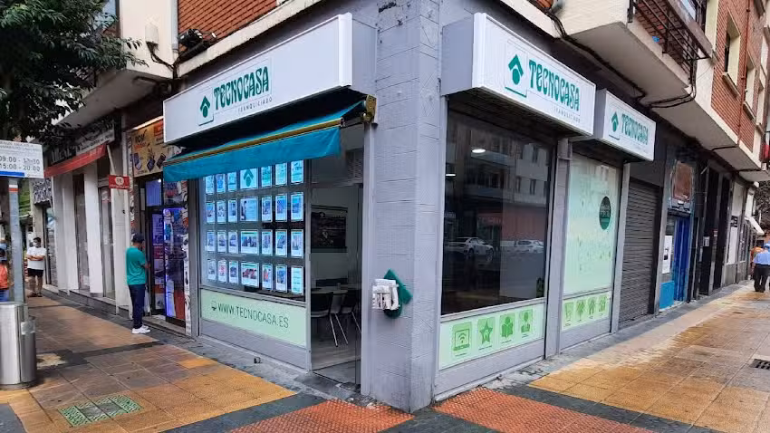 Tecnocasa agencia inmobiliaria
