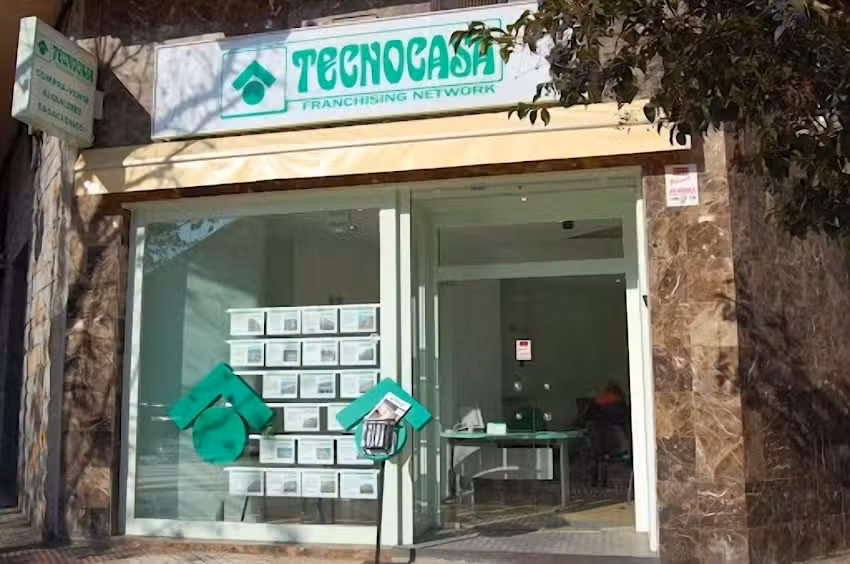 Tecnocasa agencia inmobiliaria