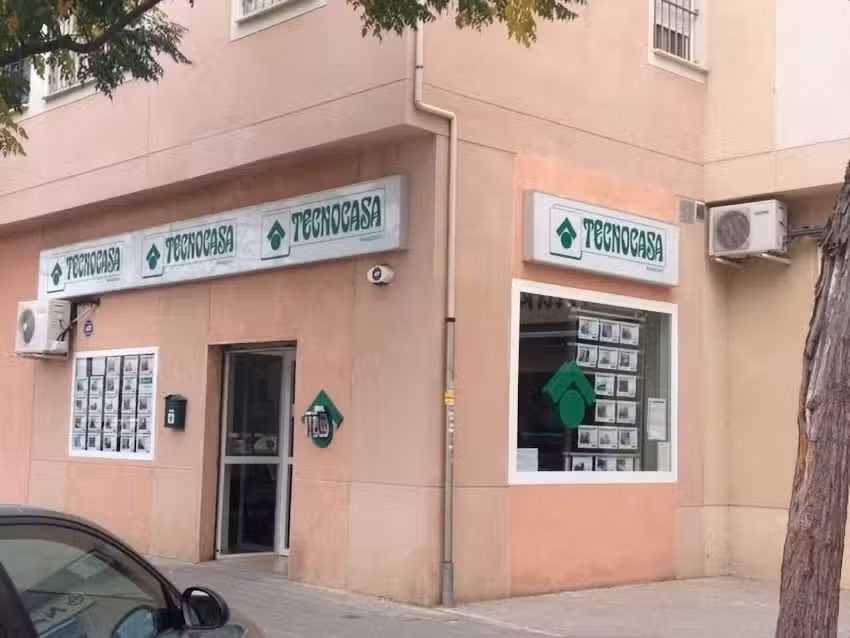 Tecnocasa agencia inmobiliaria