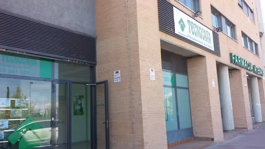 Tecnocasa agencia inmobiliaria