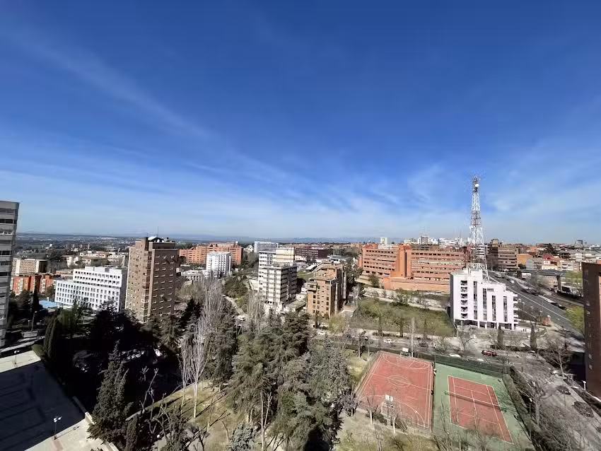 Tecnocasa Guzman el Bueno