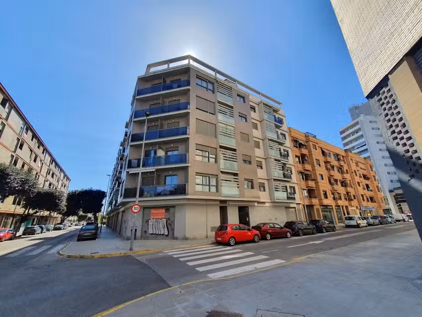 Triplex Inmobiliaria en Torrent