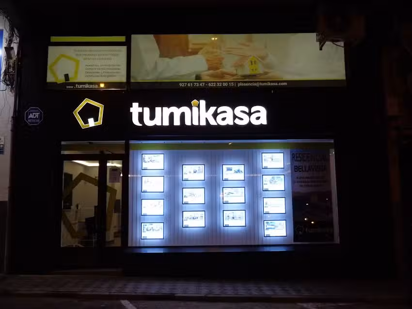 TUMIKASA PLASENCIA