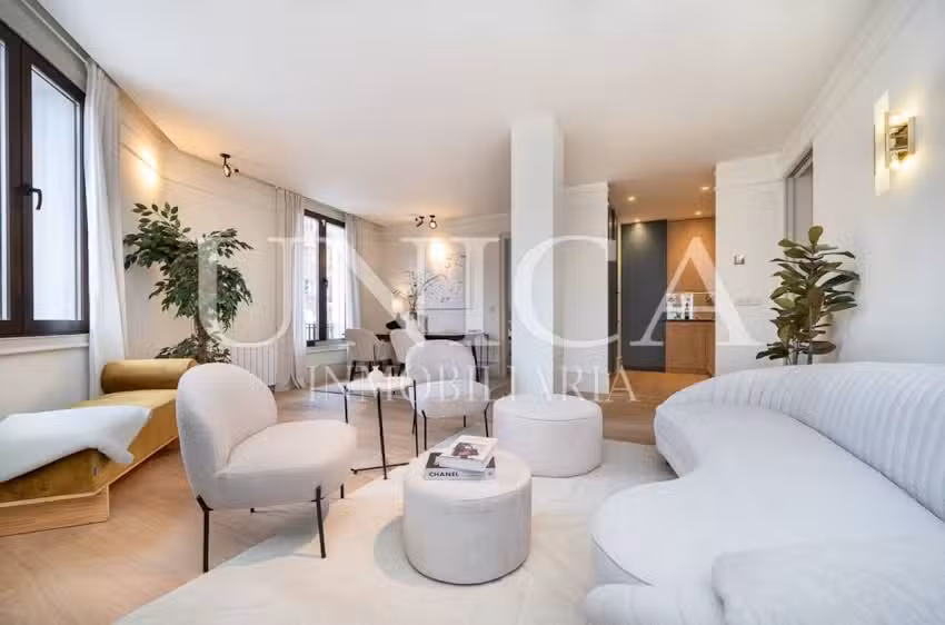 ÚNICA Inmobiliaria CHAMBERÍ