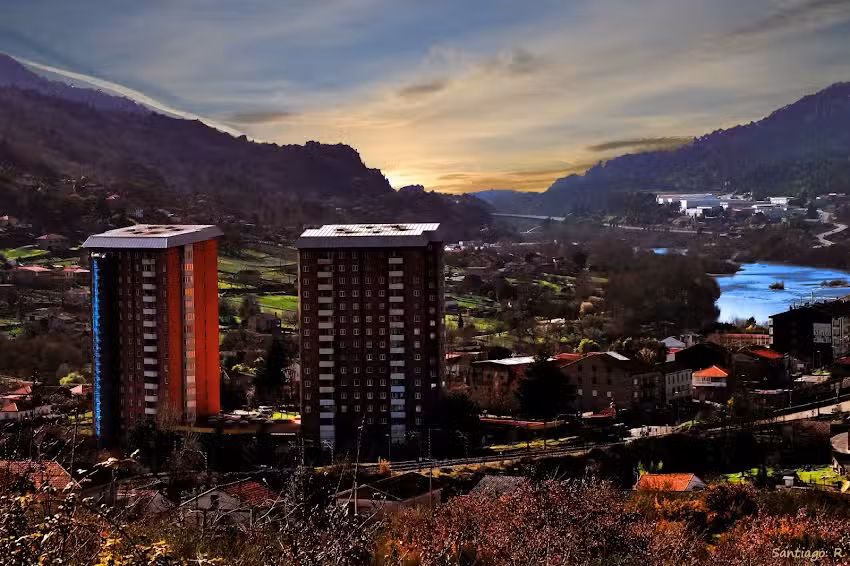 Urbanización Torres Do Pino