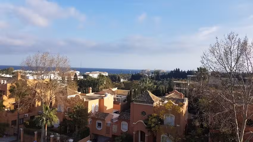 Vasari Real Estate