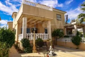 Watsons Real Estate La Marina