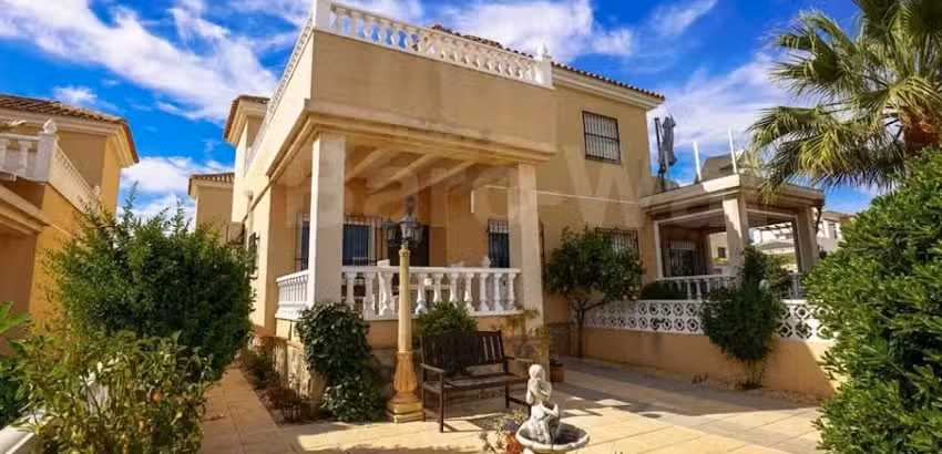 Watsons Real Estate La Marina